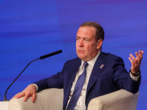 Медведев прокомментировал идею испытать «Посейдон» в Бельгии