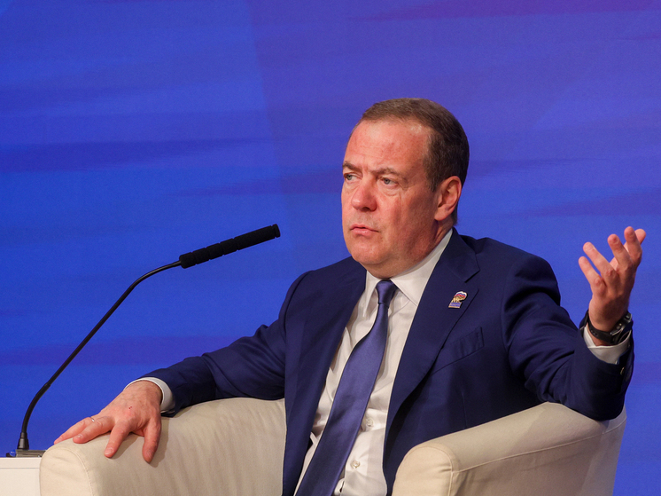 Медведев прокомментировал идею испытать «Посейдон» в Бельгии