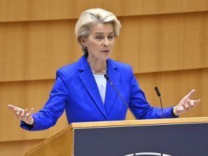 Фон дер Ляйен собралась отправиться в поездку по Арктике