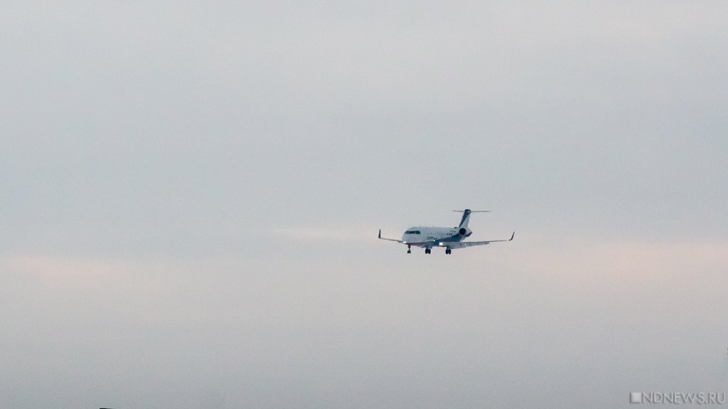 Самолет из Сочи в Челябинск задерживается на 11 часов