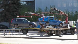 Коммунальщики просят депутатов решить вопрос с эвакуацией частных автомобилей на месте раскопок