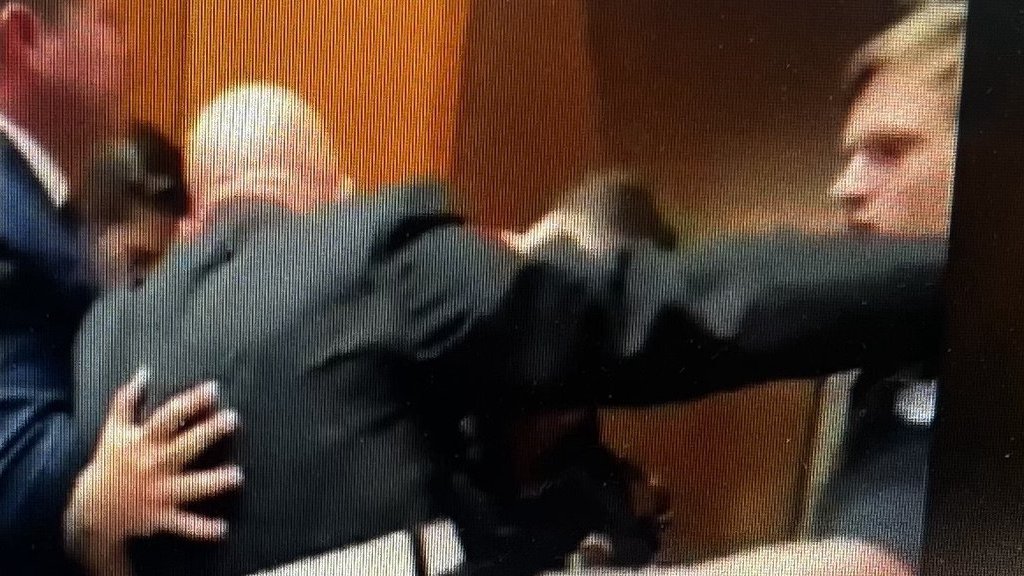 Бывший морпех устроил скандал в Сенате США из-за Ирана и Израиля