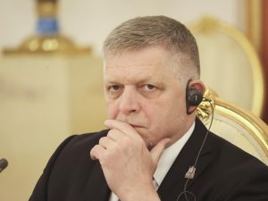 Фицо призвал ЕС получить мандат на мирные переговоры с Россией по Украине