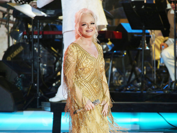 Долина философски высказалась о хейте после скандала с квартирой