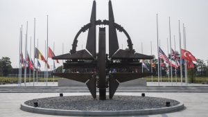 Глава Пентагона призвал НАТО стать жестким военным альянсом