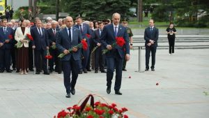 Уральские випы почтили память павших в Великой Отечественной войне