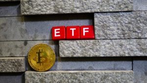 Биткойн-ETF потеряли 68 млн долларов, несмотря на приток средств в размере 121 млн долларов в фонды Ark и Fidelity