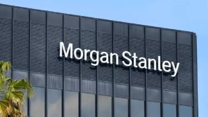 Morgan Stanley нацеливается на долю рынка ETF на Ethereum и Solana на фоне обострения конкуренции в сфере комиссионных