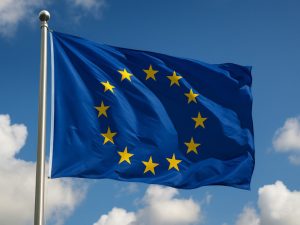 В ЕС предложили замедлить сокращение углеродных выбросов ради промышленности
