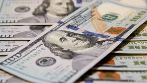 Официальный курс евро приблизился к отметке 90 рублей