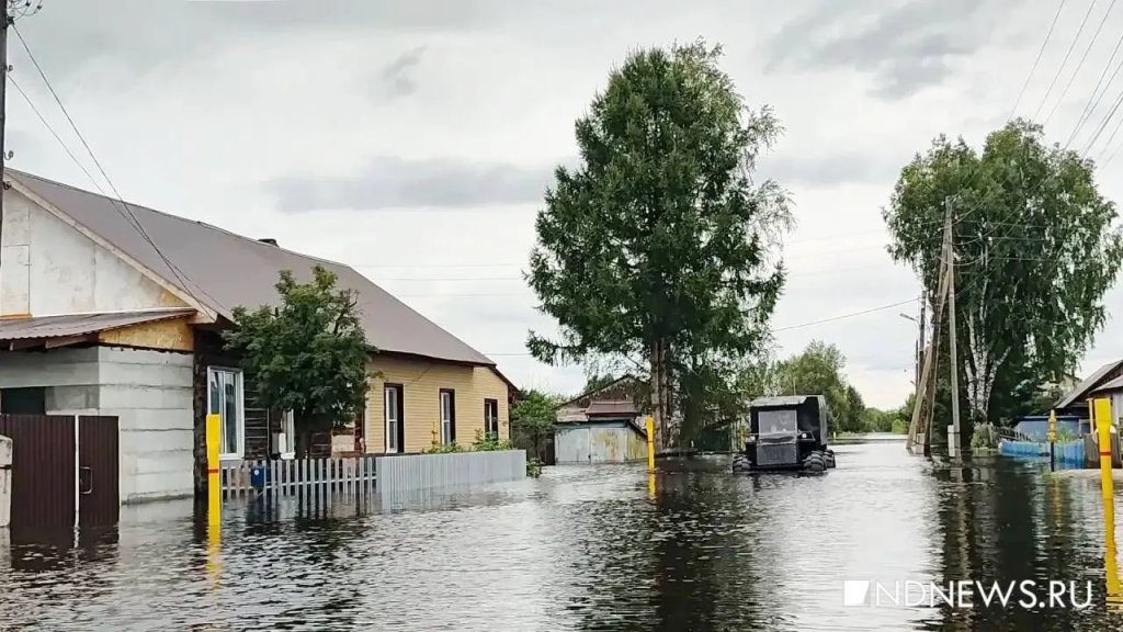 На Урале остаются затопленными 557 жилых домов и 3156 огородов
