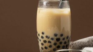 Гастроэнтеролог предупредила об опасностях bubble tea: от удушья до проблем с кишечником