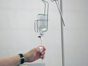 Заболевшая раком телеведущая объявила о выздоровлении