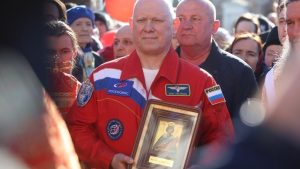 Космонавты Олег Артемьев и Сергей Корсаков закончили карьеру