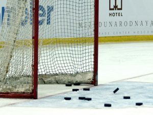 Легенда НХЛ назвал чиновников IIHF трусами из-за отстранения России